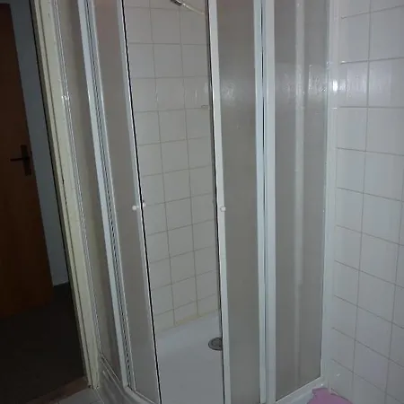 Vis A Vis Тршебич